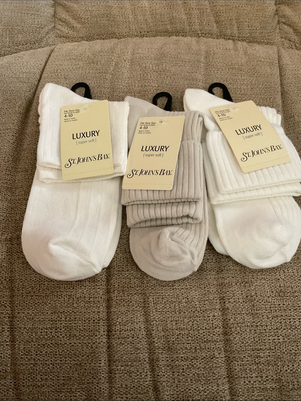 Women's soft vintage St. John’s Bay trouser socks 4-10 white and ecru 3 pairs